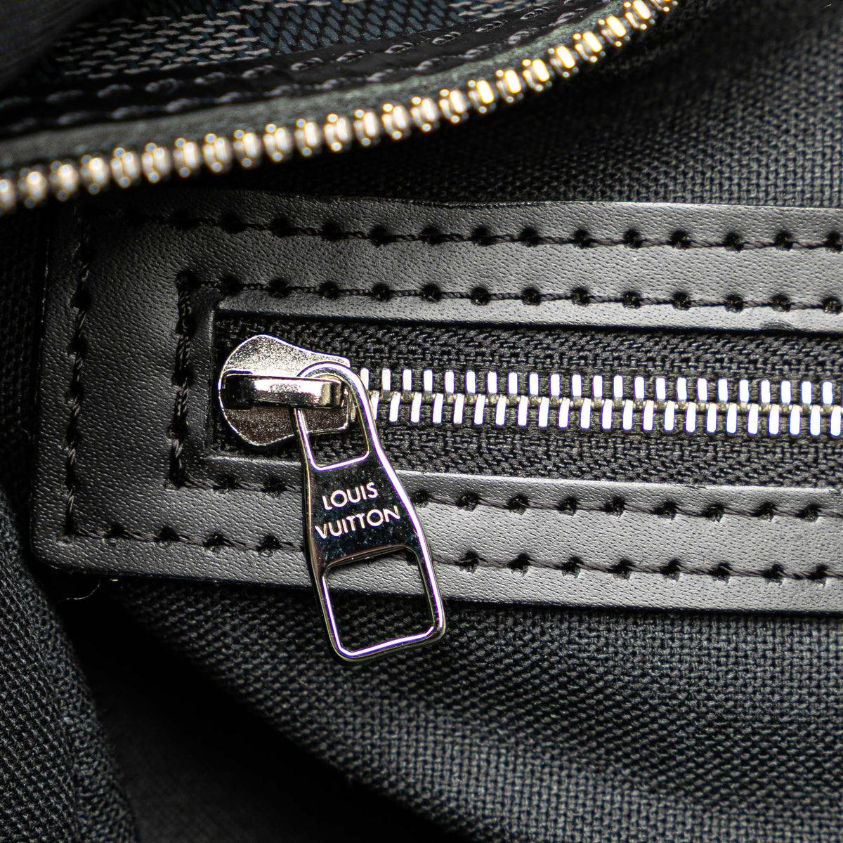 Louis Vuitton Damier Graphite Sac Leoh