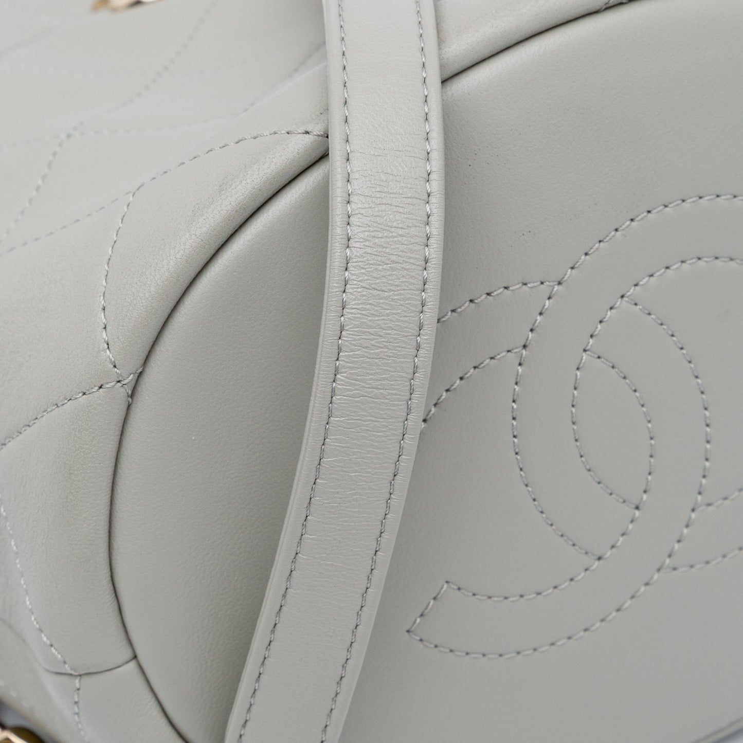 Chanel CC Quilted Calfskin Resin Bi-Color Chain Bucket Bag