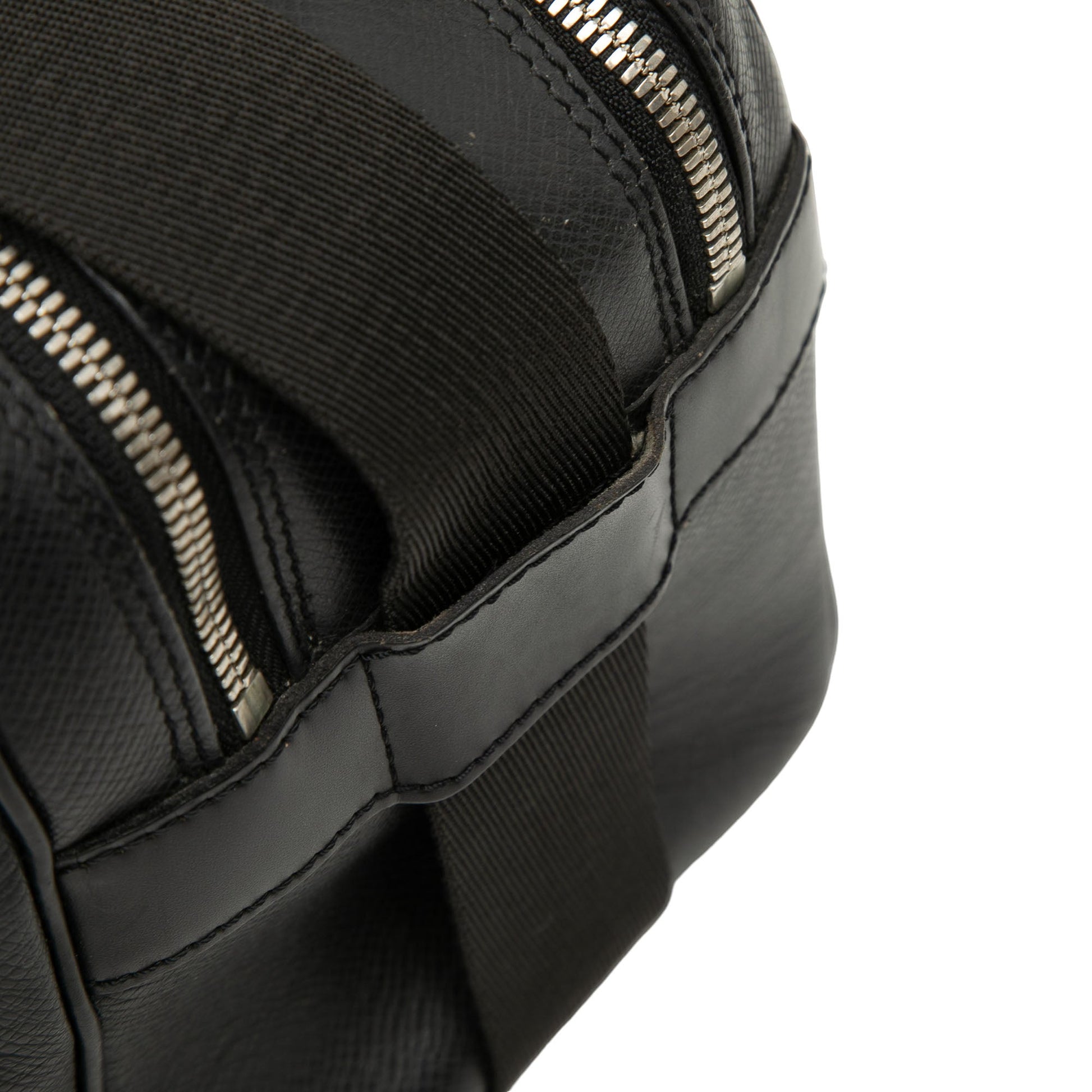 Louis Vuitton Taiga Reporter PM