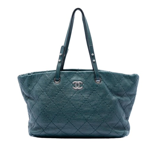 Chanel Large Glazed Calfskin On The Road Tote
