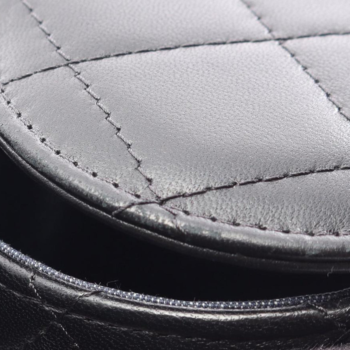 Chanel Mini Quilted Lambskin Round Vanity Case with Chain