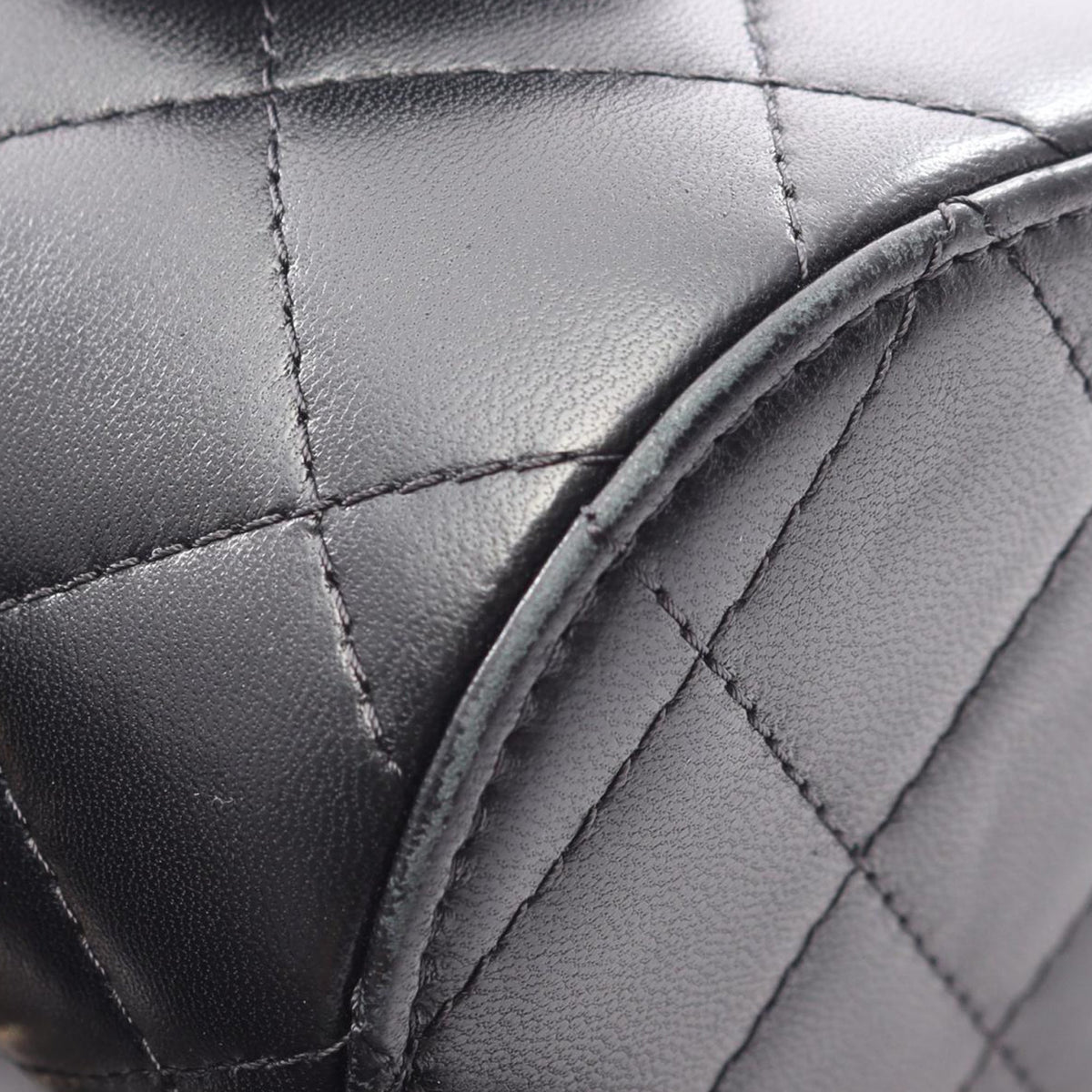 Chanel Mini Quilted Lambskin Round Vanity Case with Chain