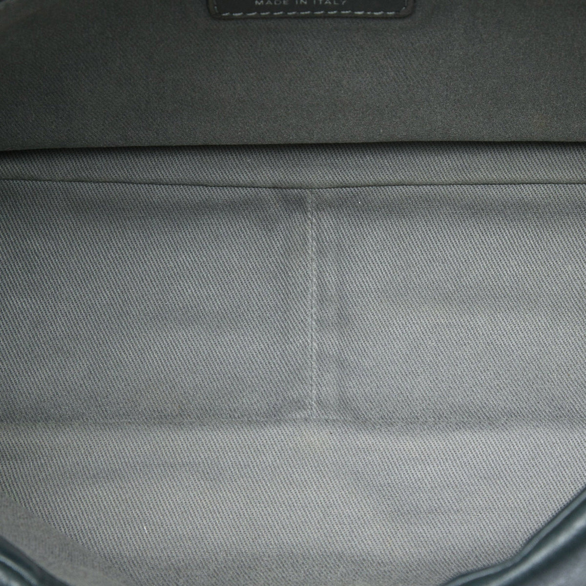 Chanel Iridescent Calfskin East West Glint Flap — Black