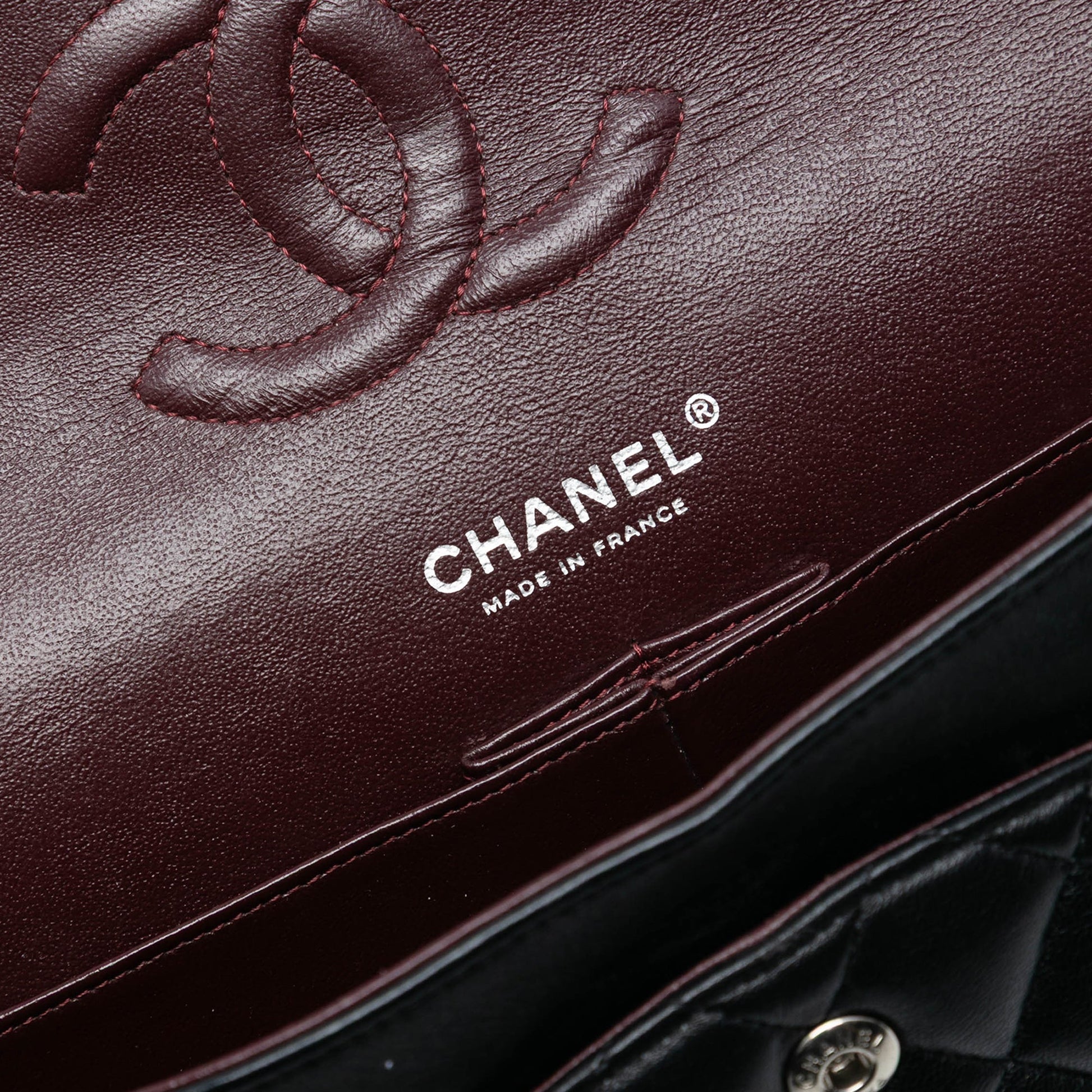 Medium Classic Lambskin Double Flap