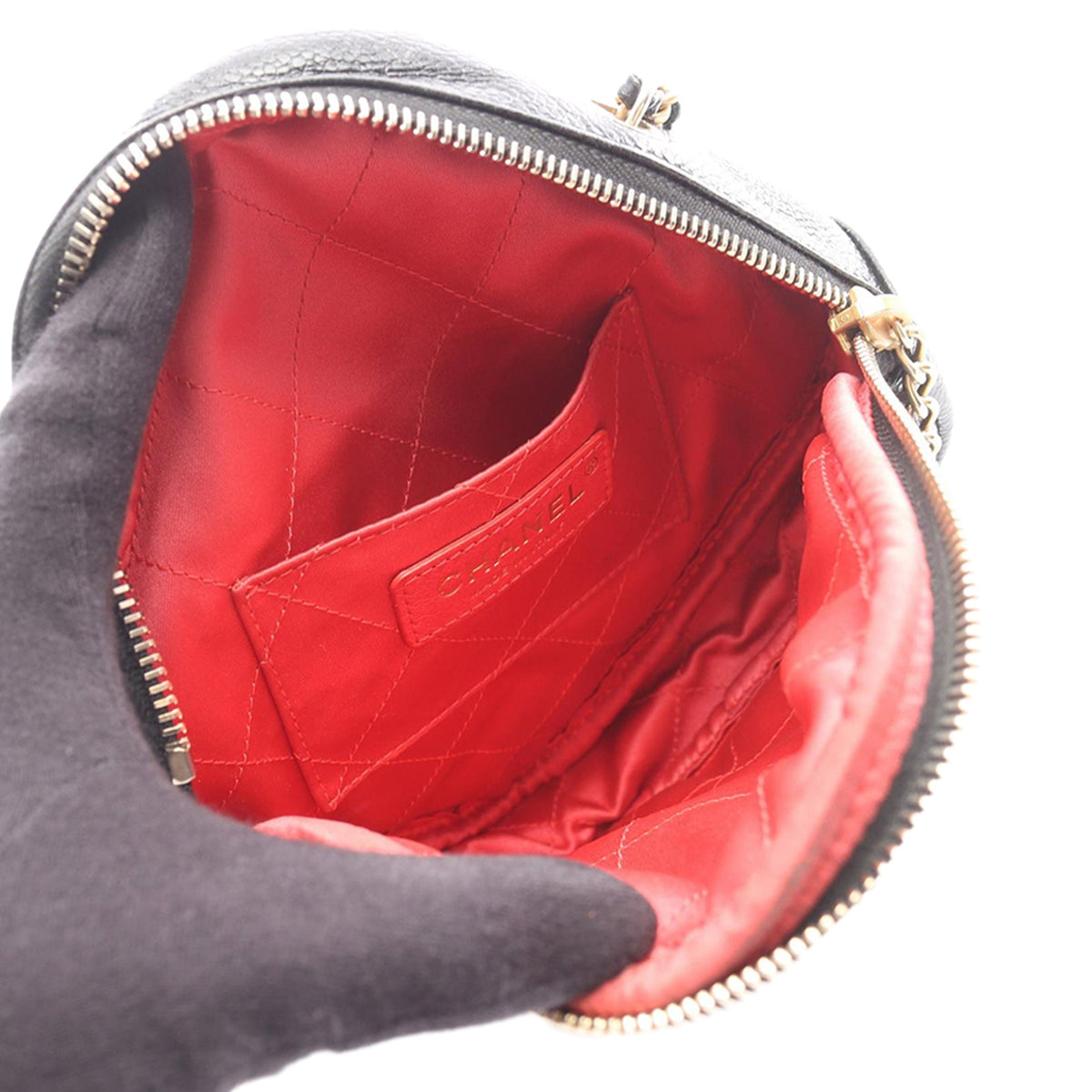 Chanel CC Quilted Lambskin Diamond Clutch with Chain