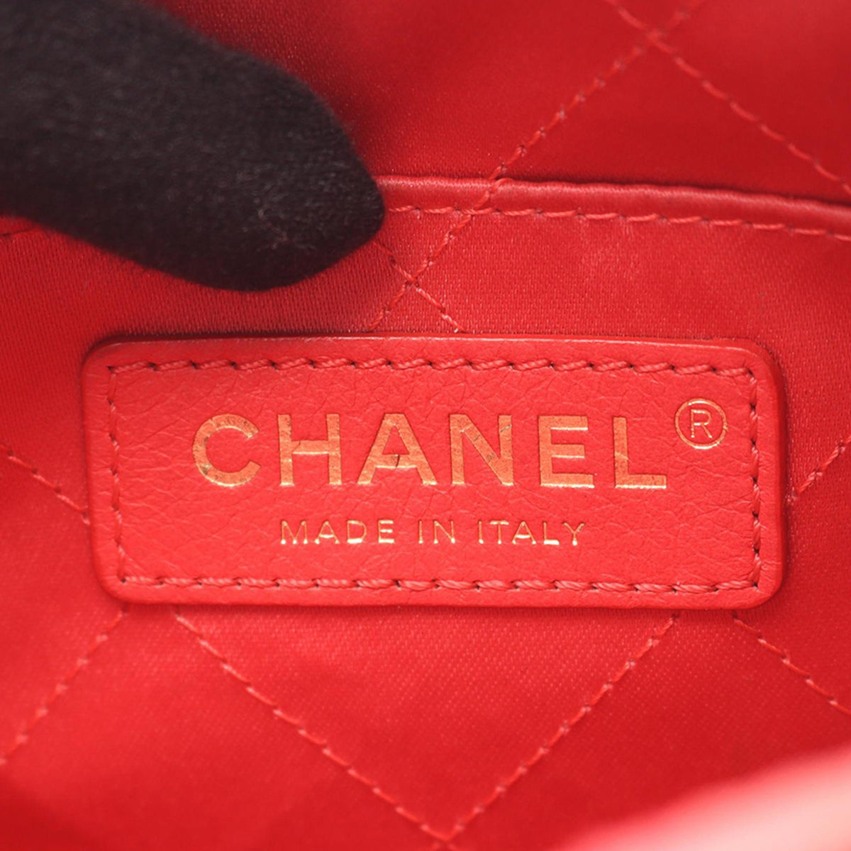 Chanel CC Quilted Lambskin Diamond Clutch with Chain