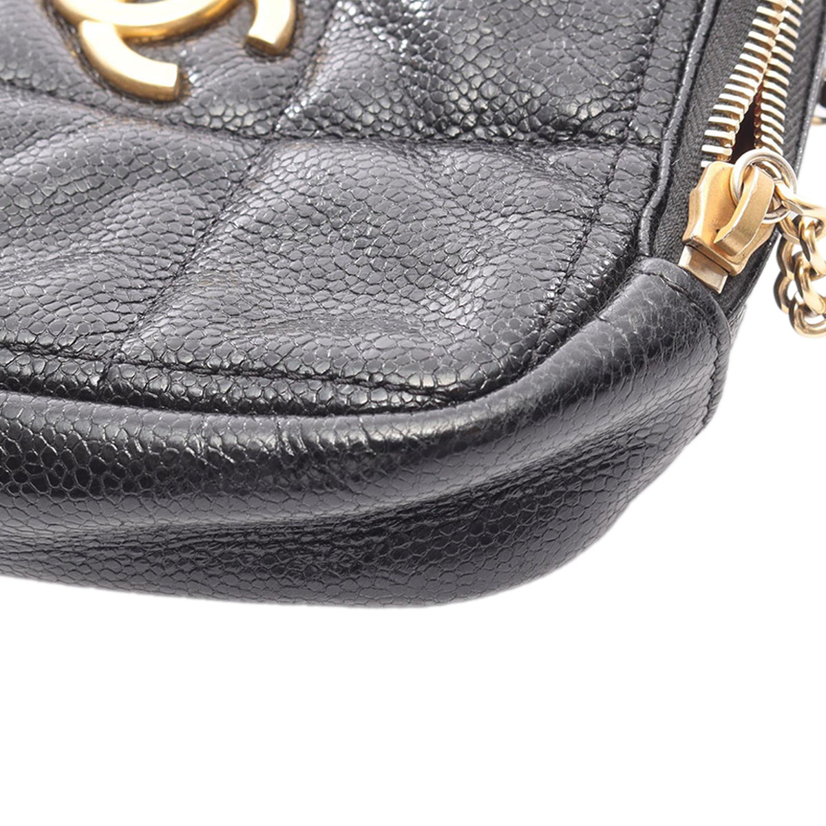 Chanel CC Quilted Lambskin Diamond Clutch with Chain