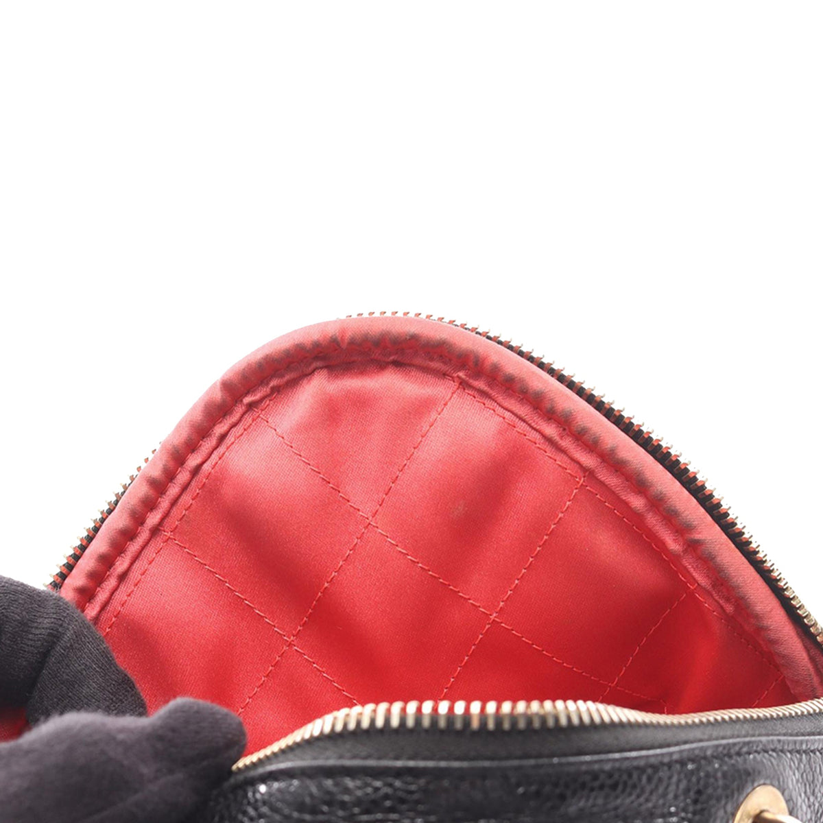 Chanel CC Quilted Lambskin Diamond Clutch with Chain