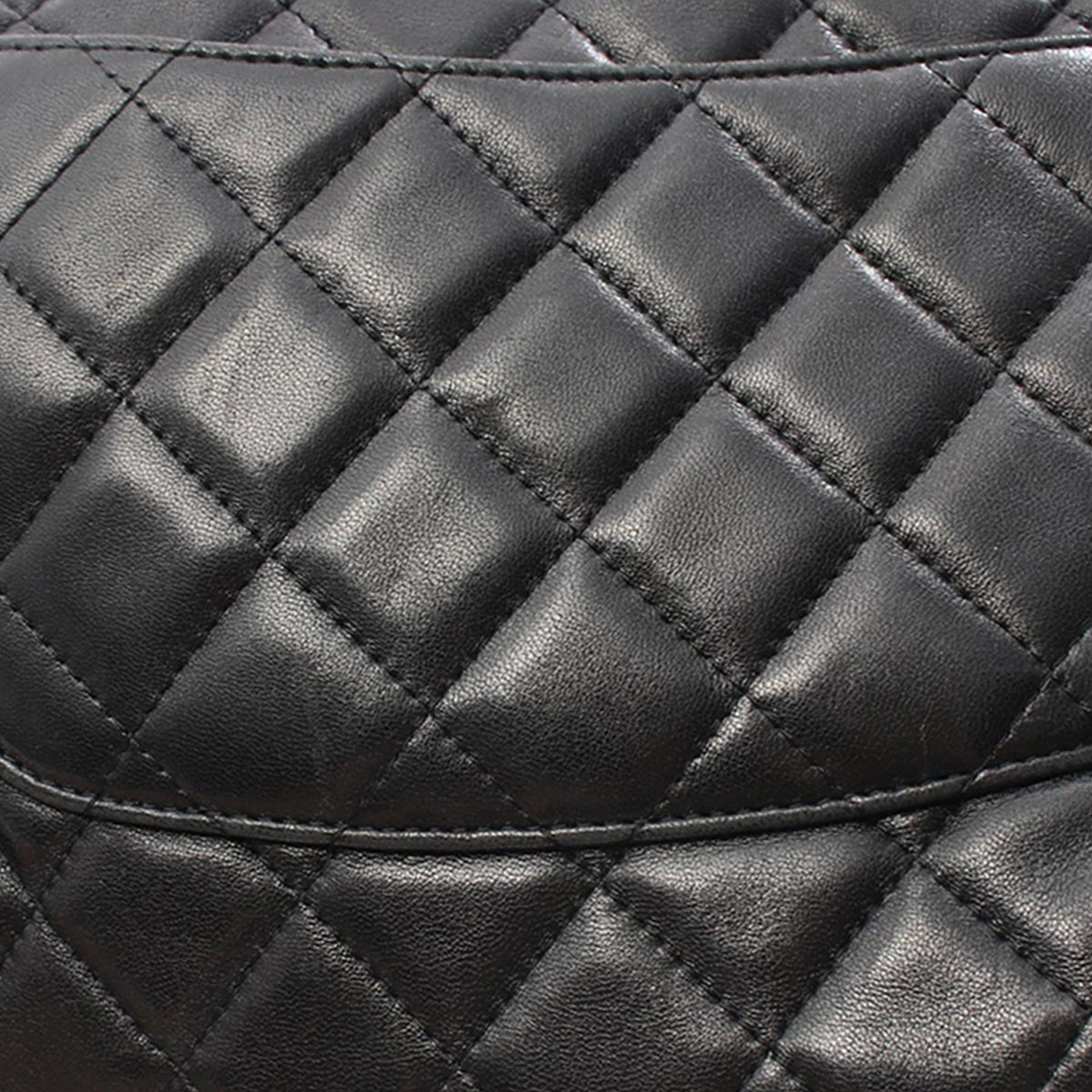 Chanel CC Quilted Lambskin Pouch with Mini Flap Purse — Black