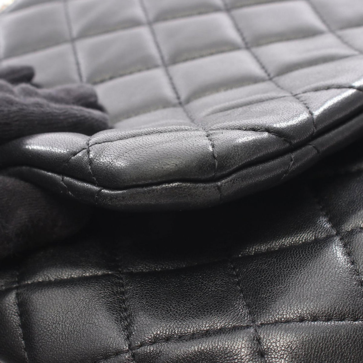 Chanel CC Quilted Lambskin Pouch with Mini Flap Purse — Black