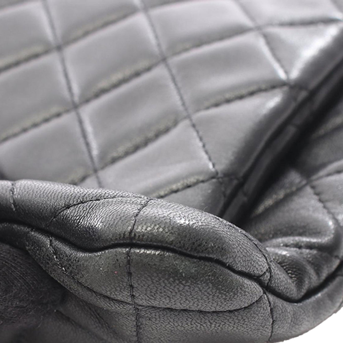 Chanel CC Quilted Lambskin Pouch with Mini Flap Purse — Black