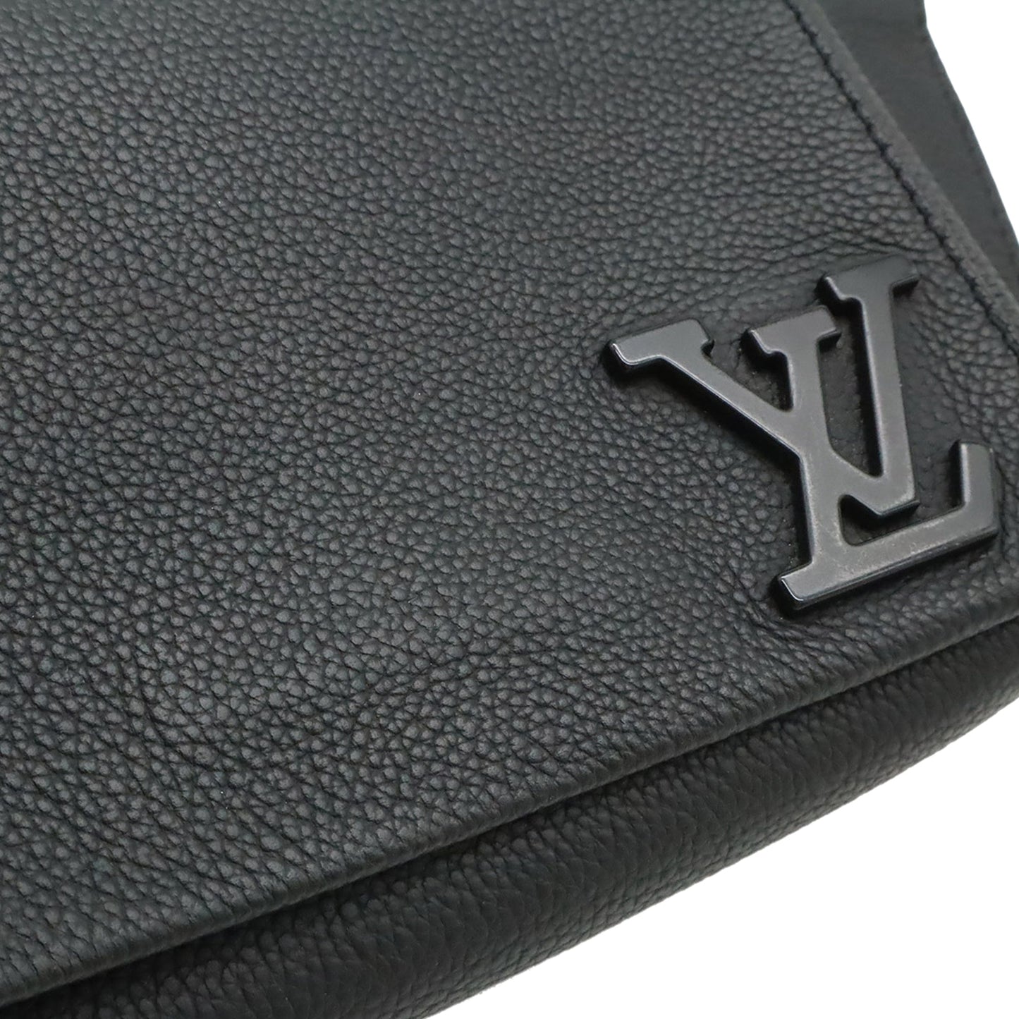 Louis Vuitton Aerogram Takeoff Sling