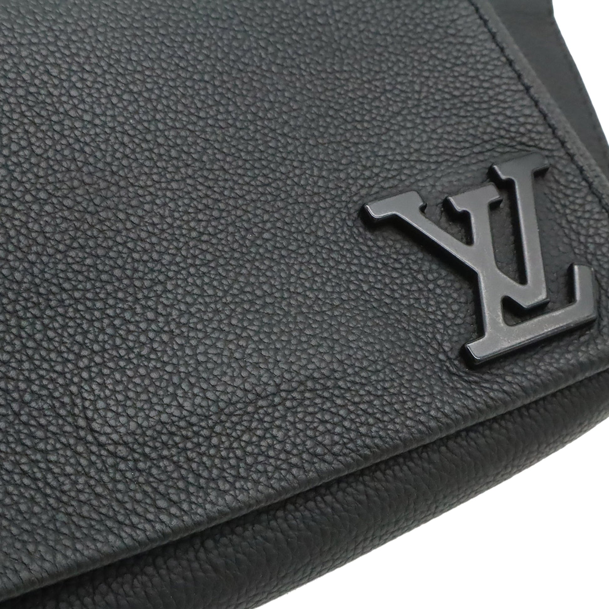 Louis Vuitton Aerogram Takeoff Sling