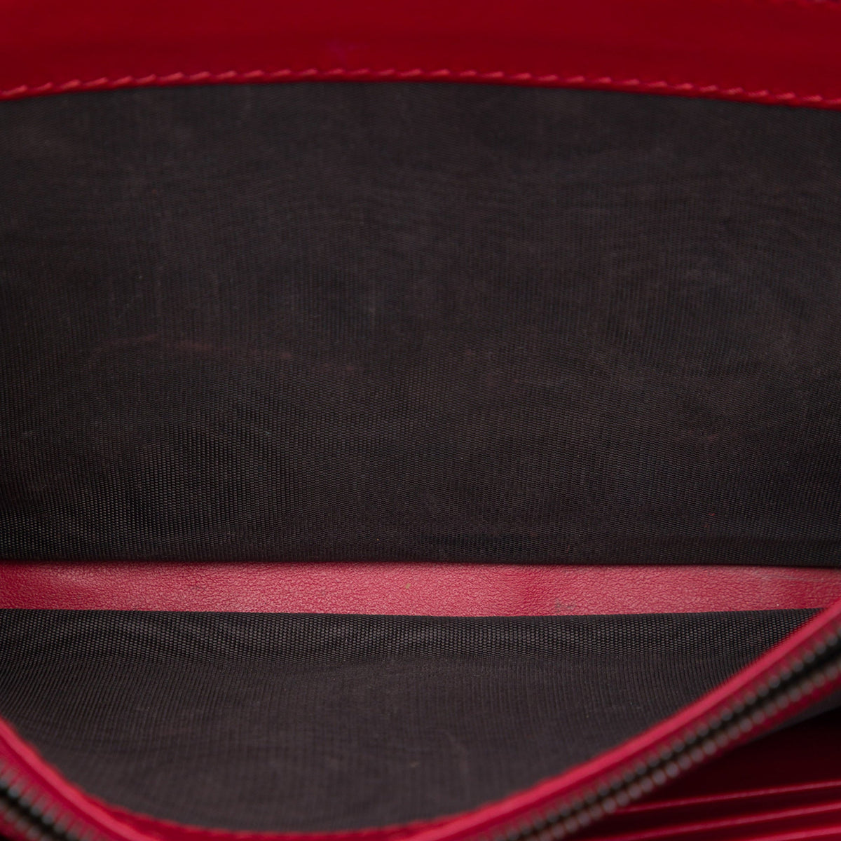 Gucci GG Marmont Matelasse Calfskin Wallet On Chain — Red