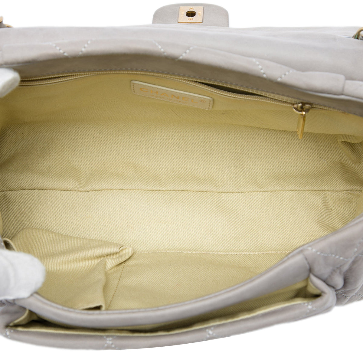 Chanel Large Quilted Iridescent Calfskin Chic Quilt Flap — Gray