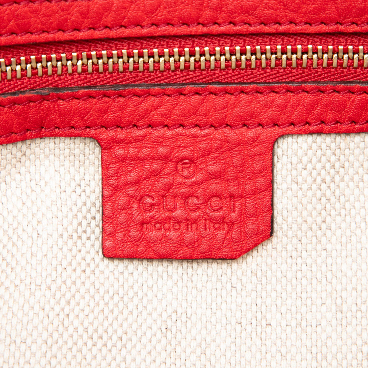 Gucci Calfskin Soho Chain Zip Shoulder Bag