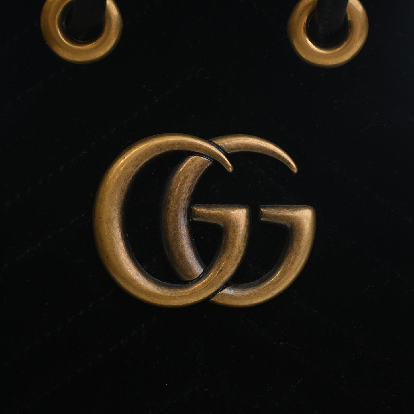 Gucci GG Marmont 2.0 Matelasse Velvet Bucket Bag