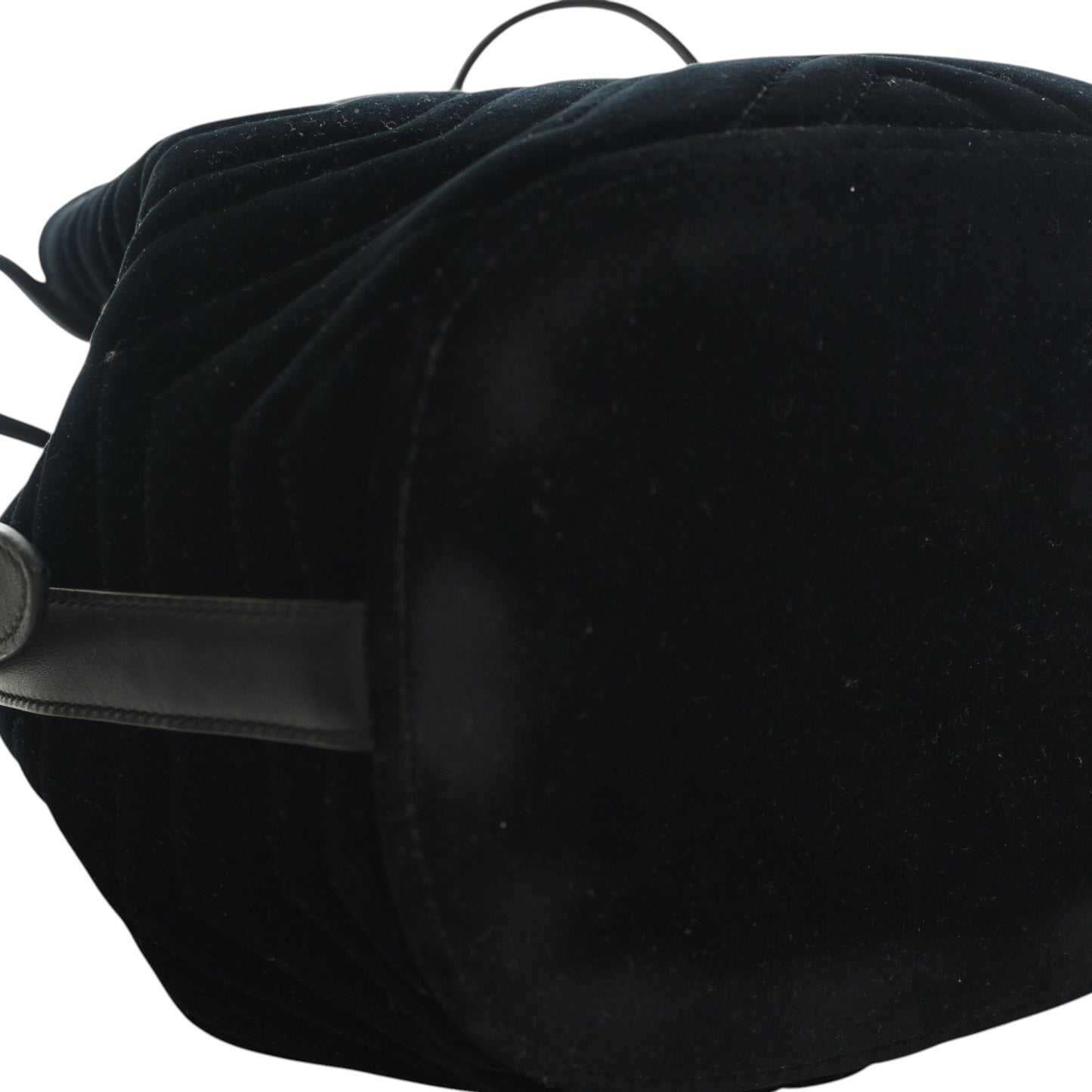 Gucci GG Marmont 2.0 Matelasse Velvet Bucket Bag