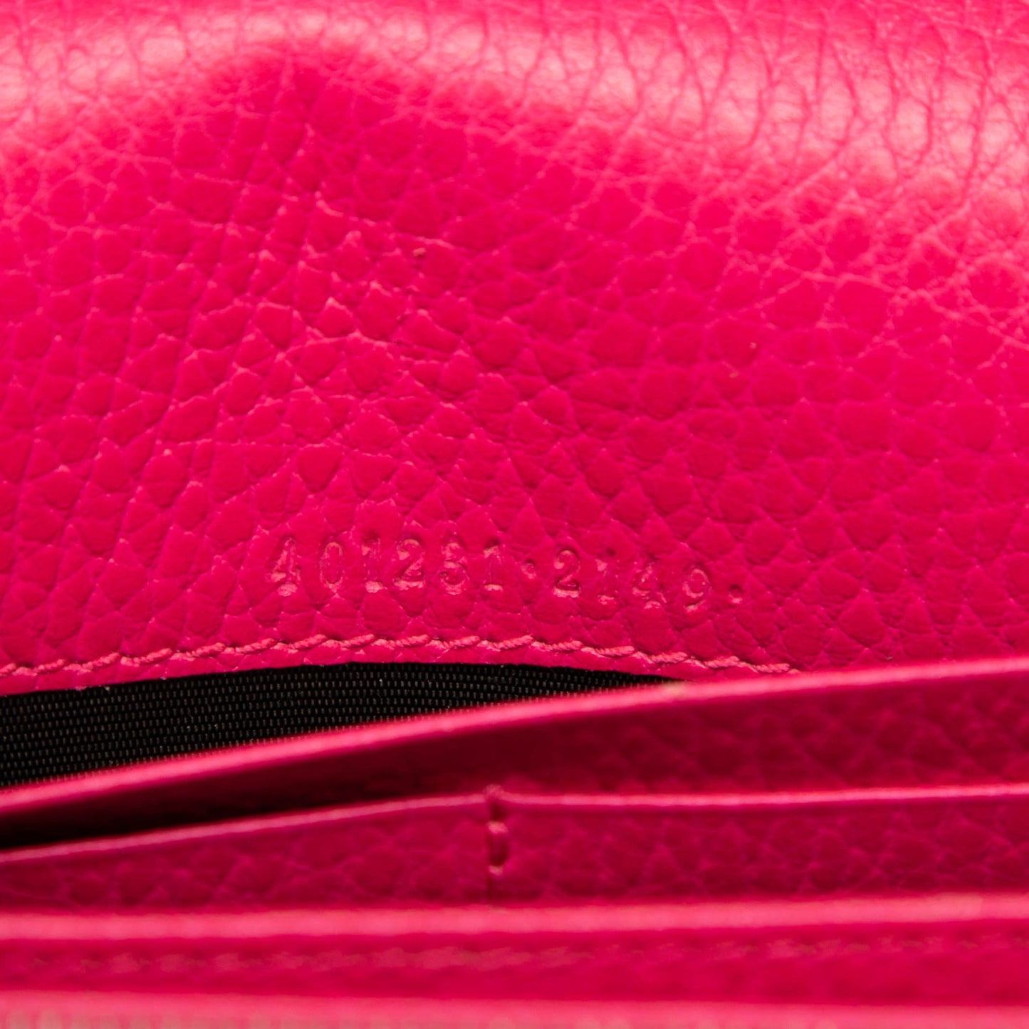 Gucci Calfskin Dionysus Wallet on Chain