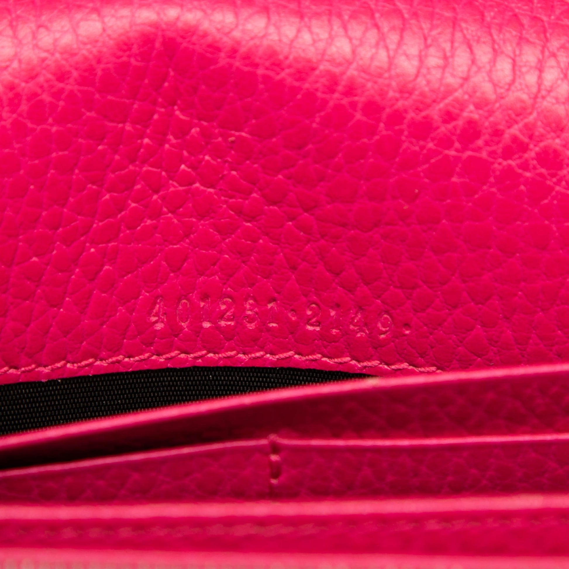 Gucci Calfskin Dionysus Wallet on Chain