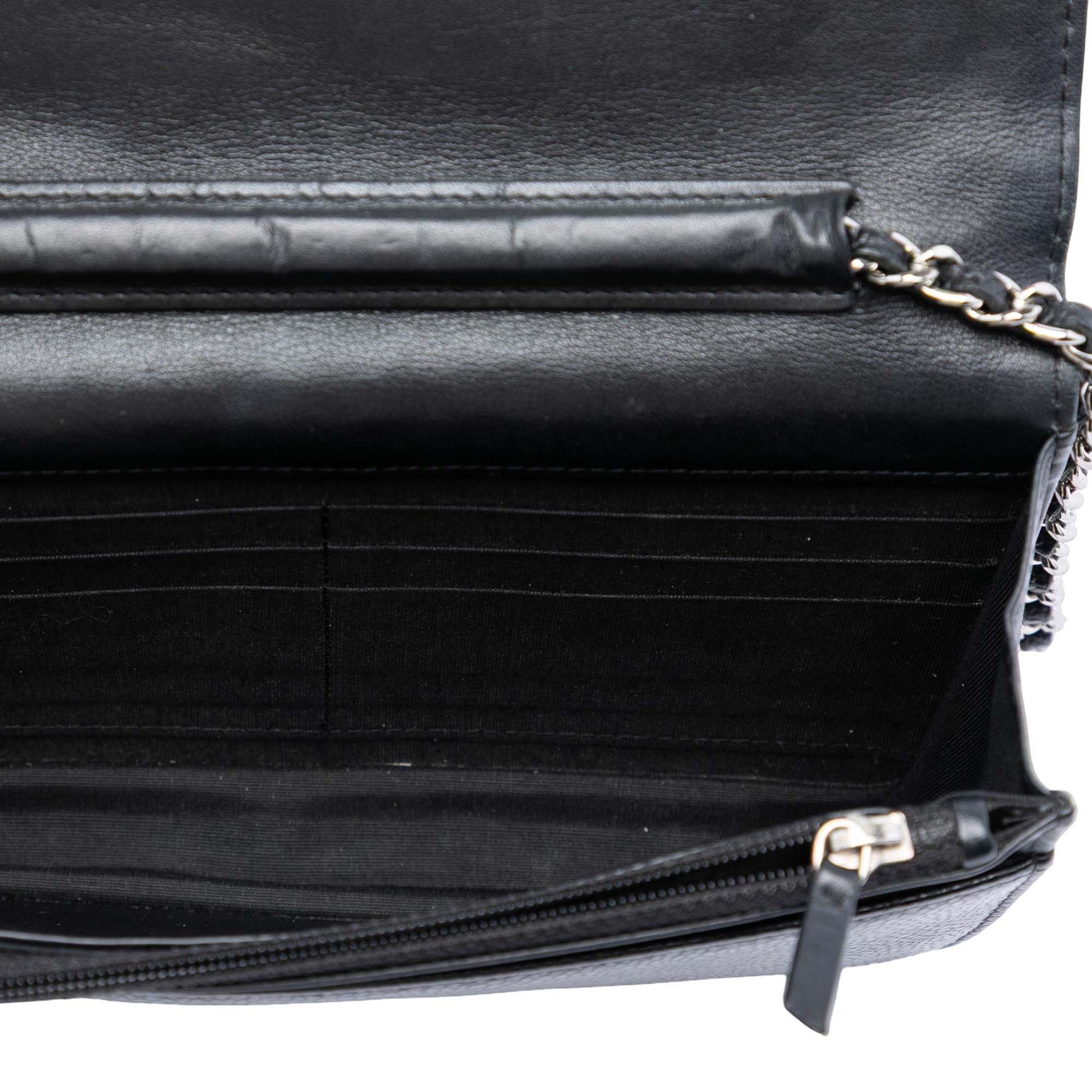 Chanel CC Caviar Wallet On Chain