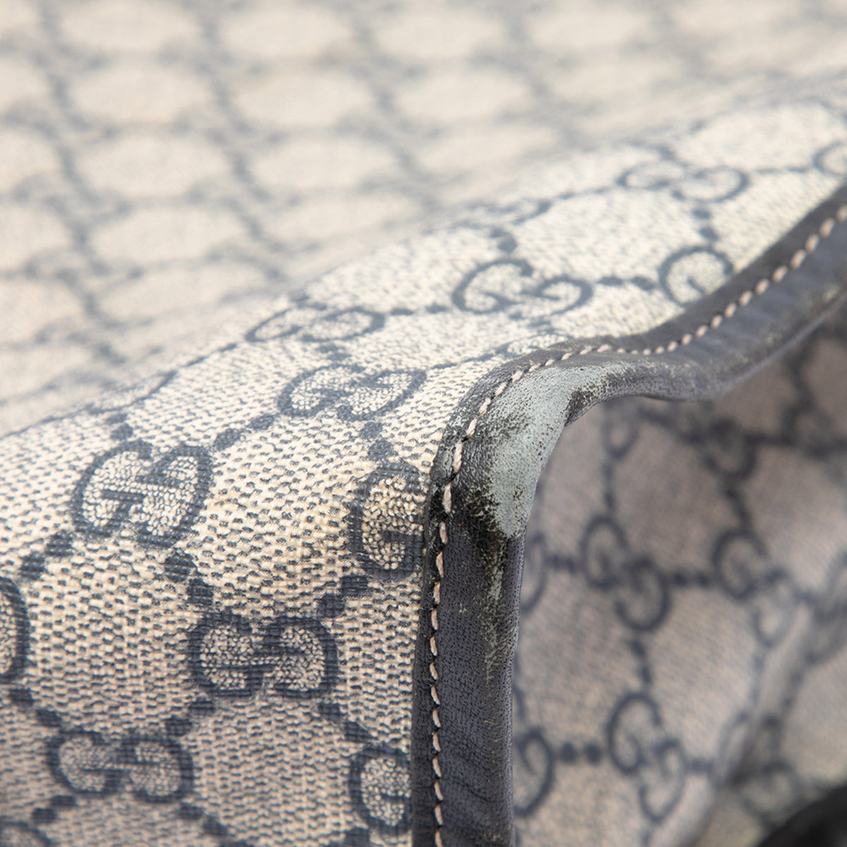 Gucci GG Supreme Web Tote — Beige