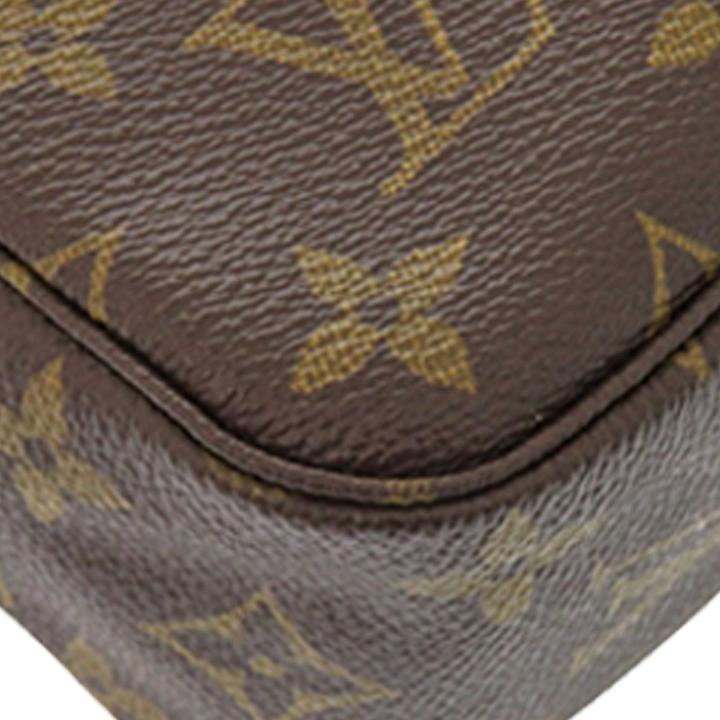 Louis Vuitton Monogram Trousse Toilette 23