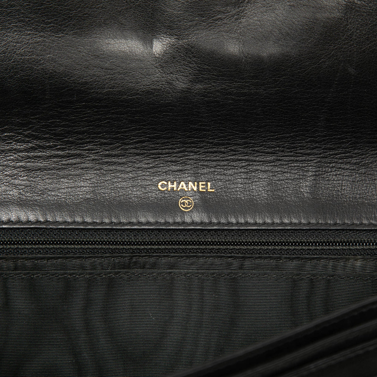 Chanel CC Caviar Wallet On Chain