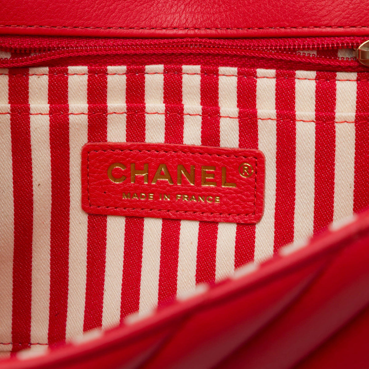 Chanel Small CC Chevron Calfskin Envelope Flap — Red