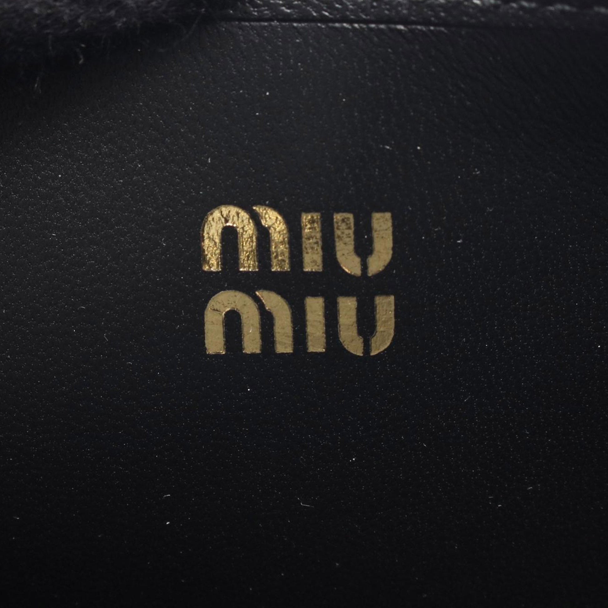 Miu Miu Matellase Nappa Wallet On Chain