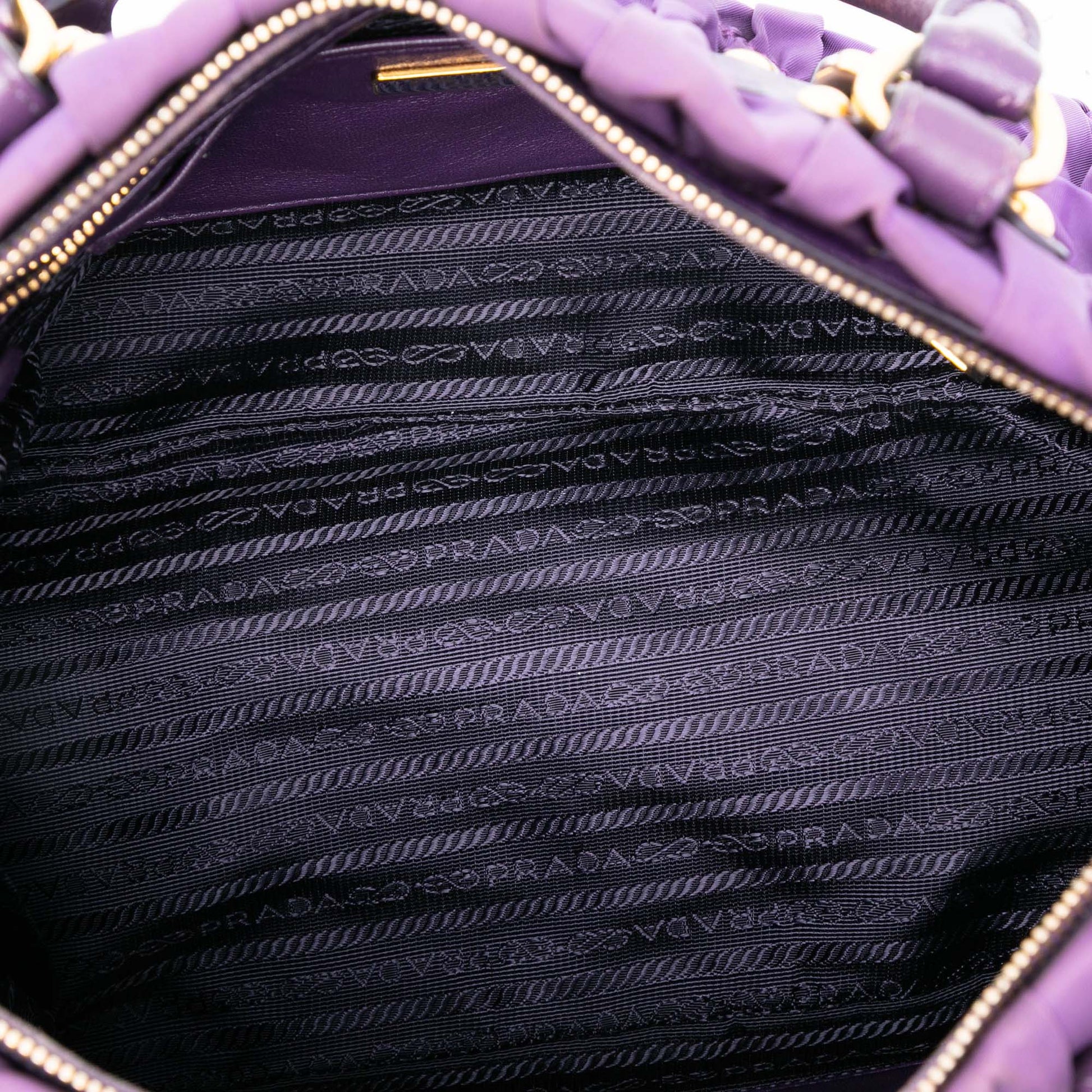 Tessuto Gaufre Satchel