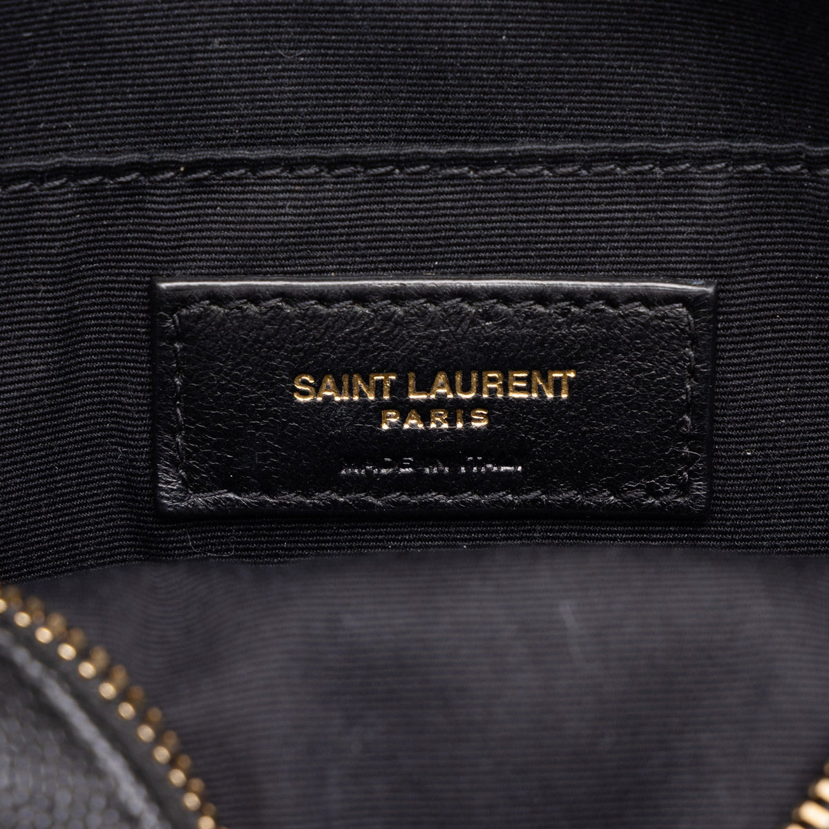 Saint Laurent Chevron Grain De Poudre Round Vinyle Camera Bag — Black