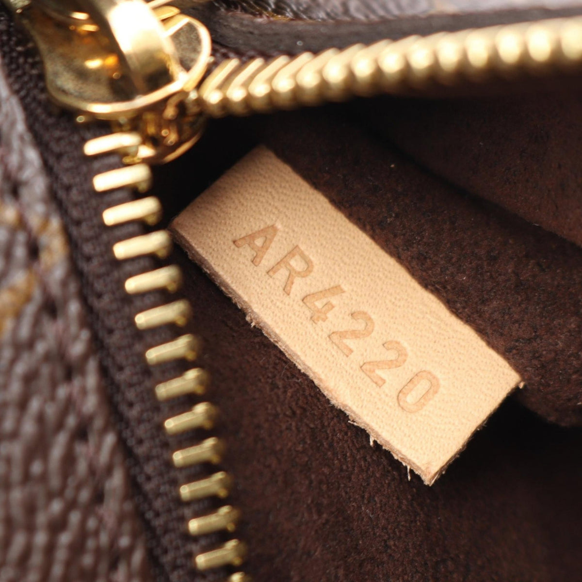 Louis Vuitton Monogram Pochette Metis
