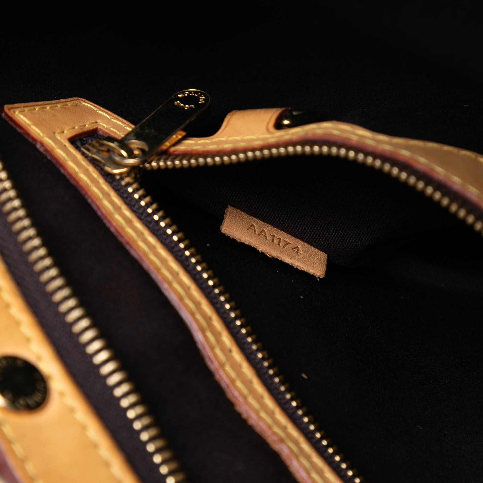 Louis Vuitton Monogram Vernis Brea MM