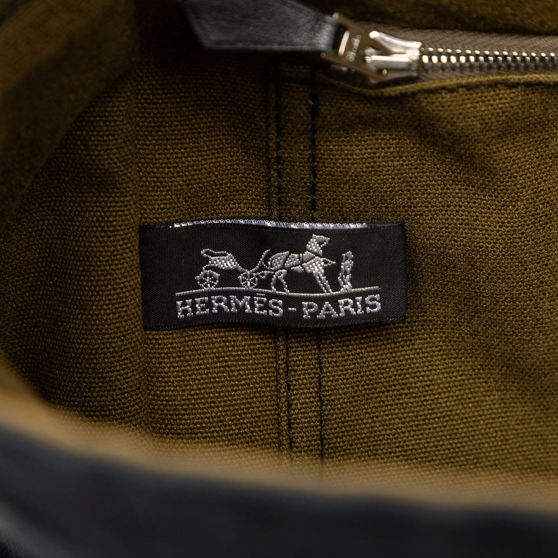 Hermès Bicolor Canvas Fourre Tout Besace MM