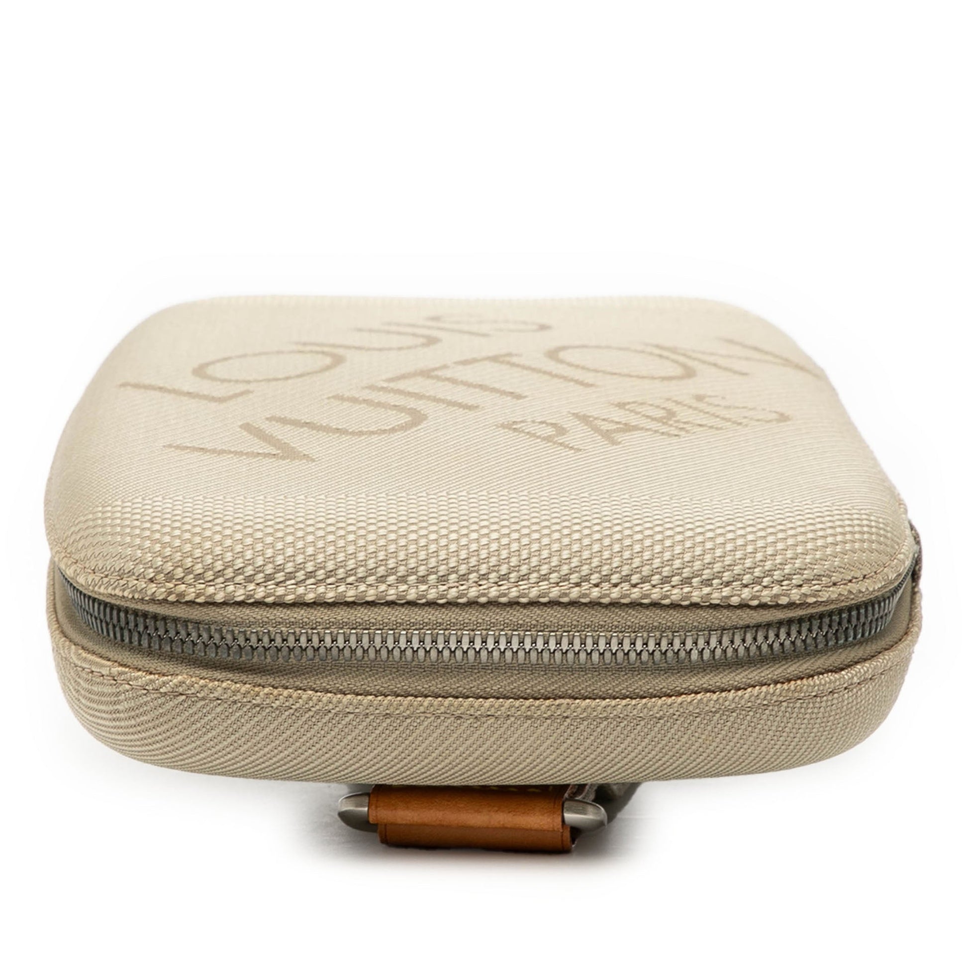 Louis Vuitton Damier Geant Mage