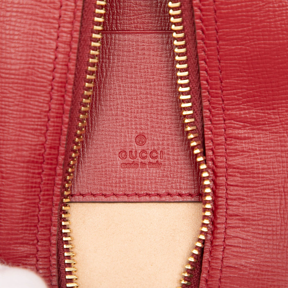 Gucci Calfskin Interlocking G Oval Clutch — Red