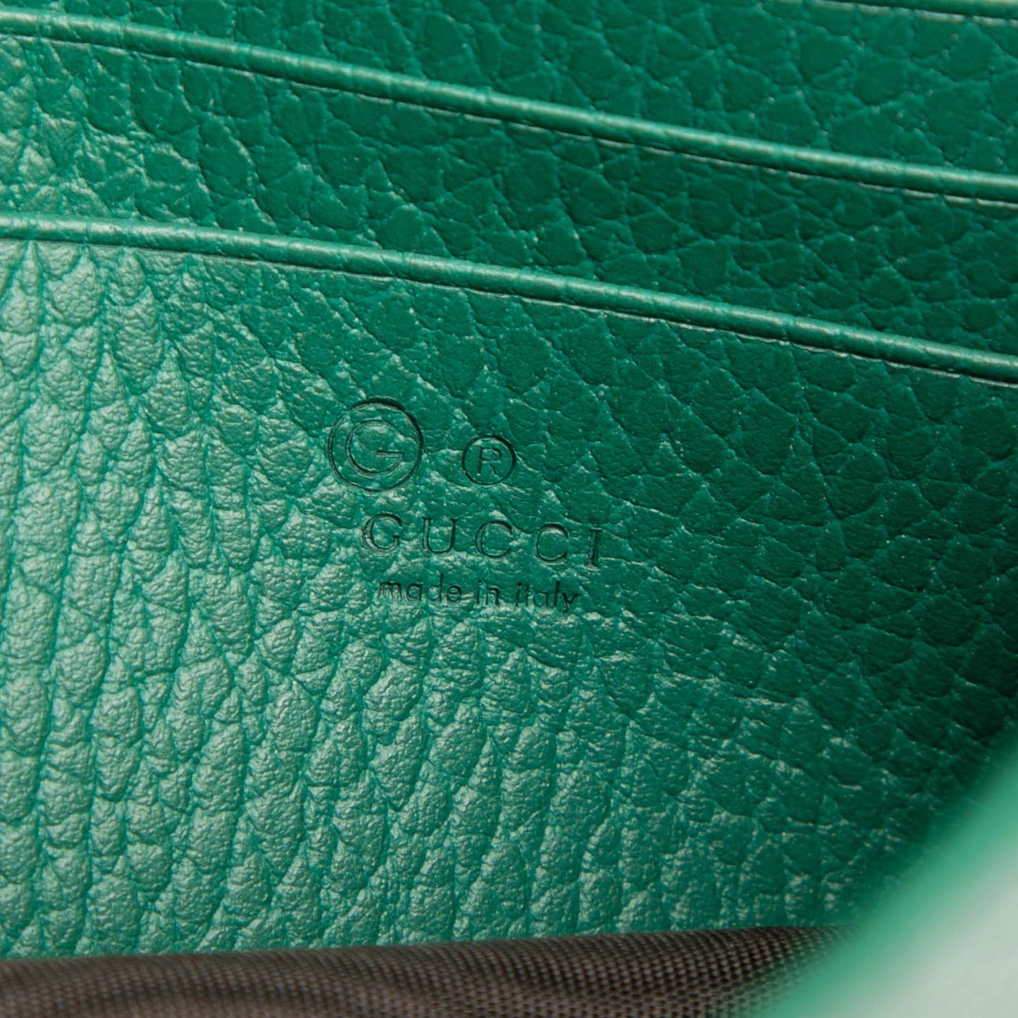 Gucci Interlocking G Dollar Calfskin Wallet on Chain