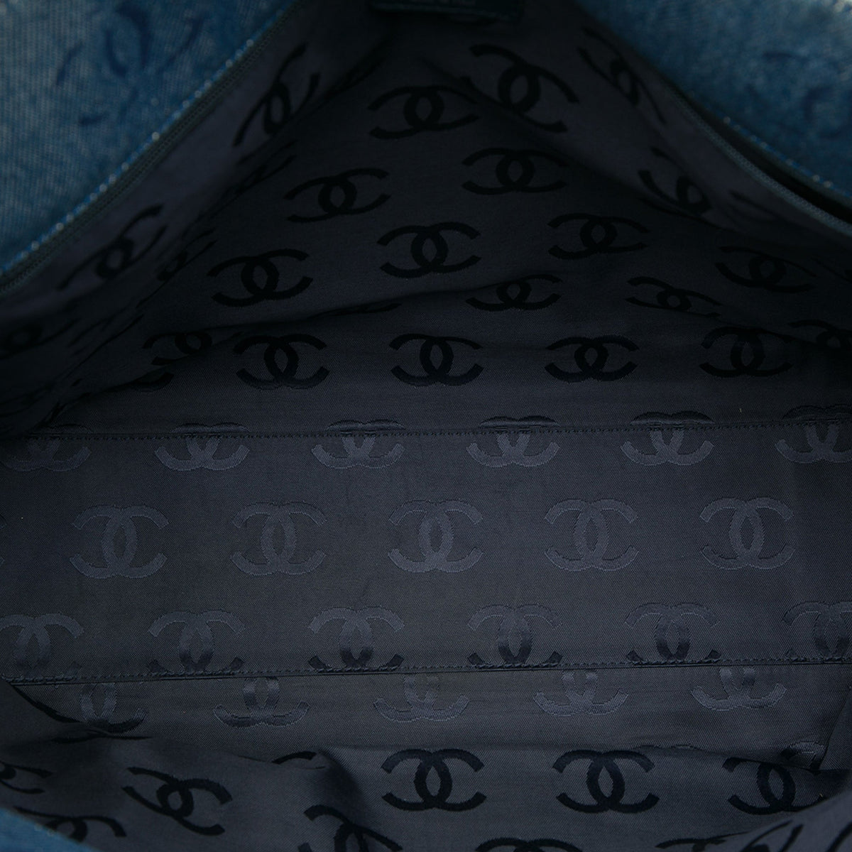 Chanel CC Denim Tote — Blue
