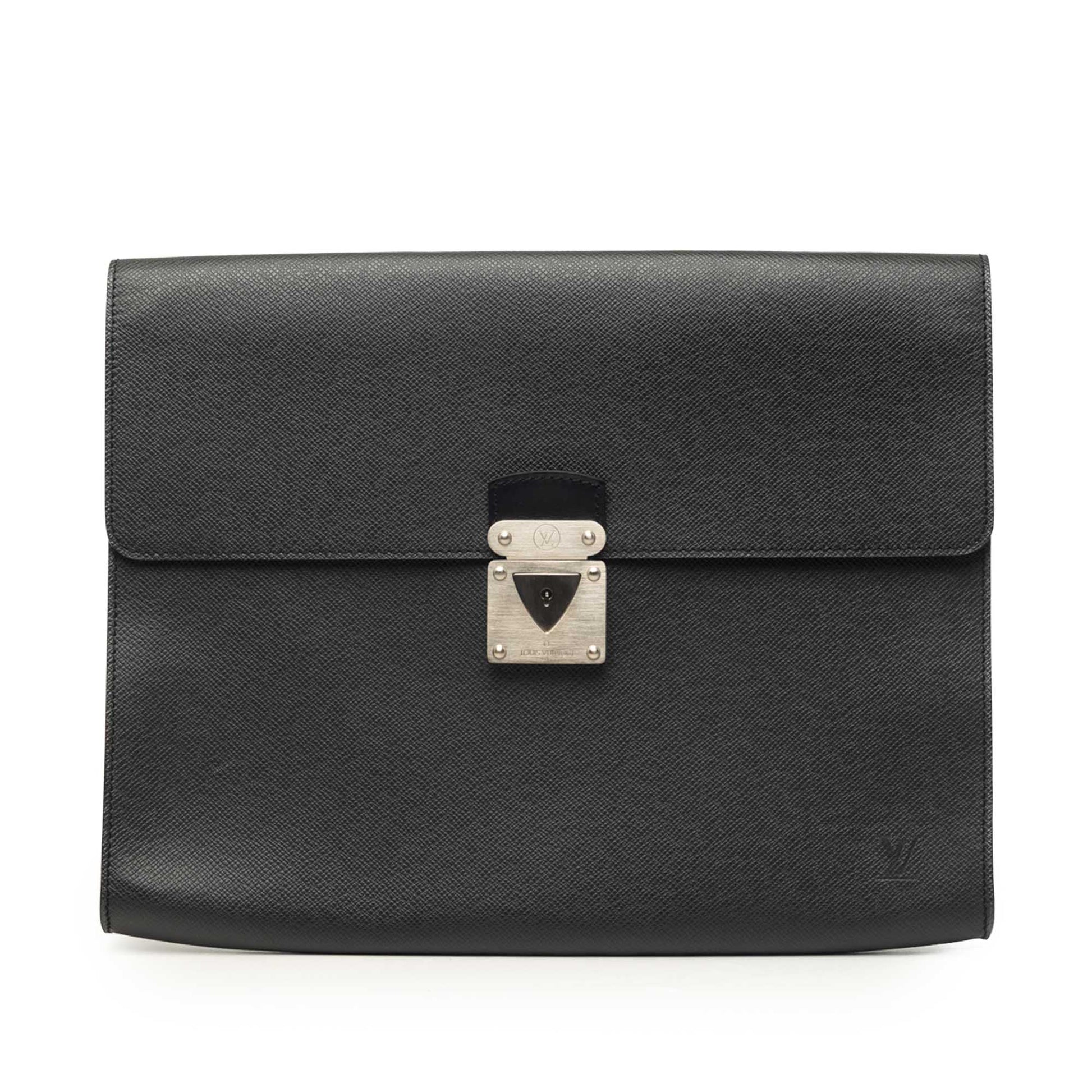 Louis Vuitton Taiga Minuto