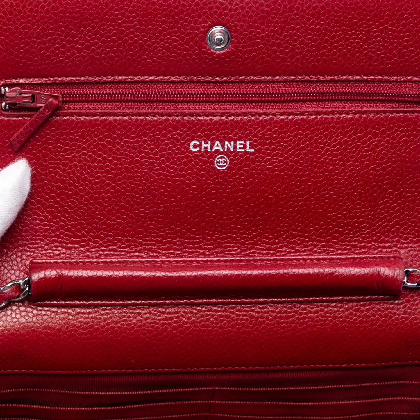 CC Quilted Caviar Wallet on Chain