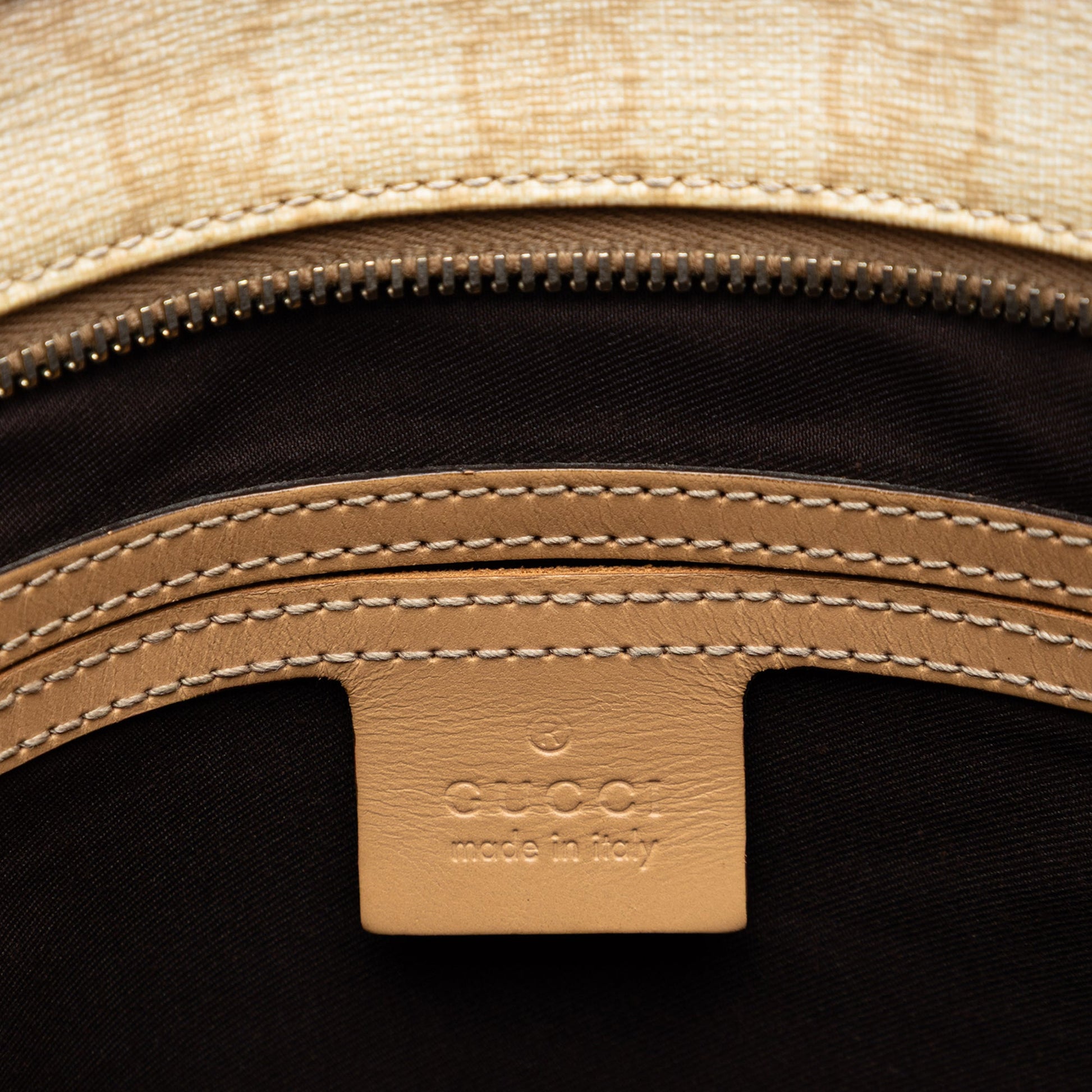Gucci GG Supreme Crossbody