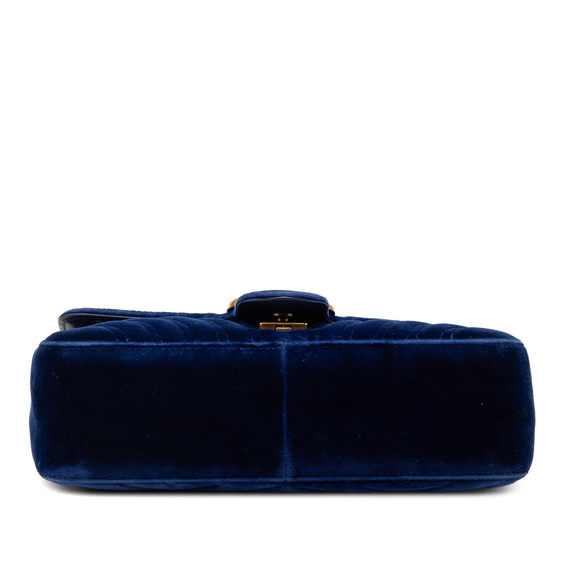 Medium GG Marmont Matelasse Velvet Shoulder Bag