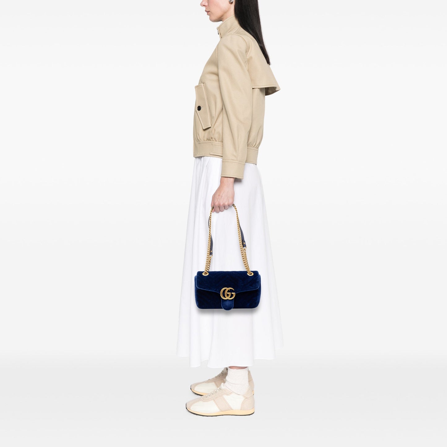 Medium GG Marmont Matelasse Velvet Shoulder Bag