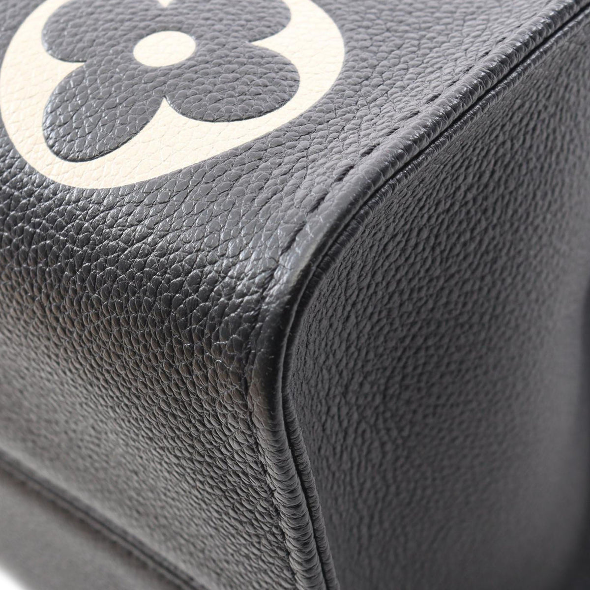 Louis Vuitton Bicolor Monogram Empreinte Giant Onthego MM