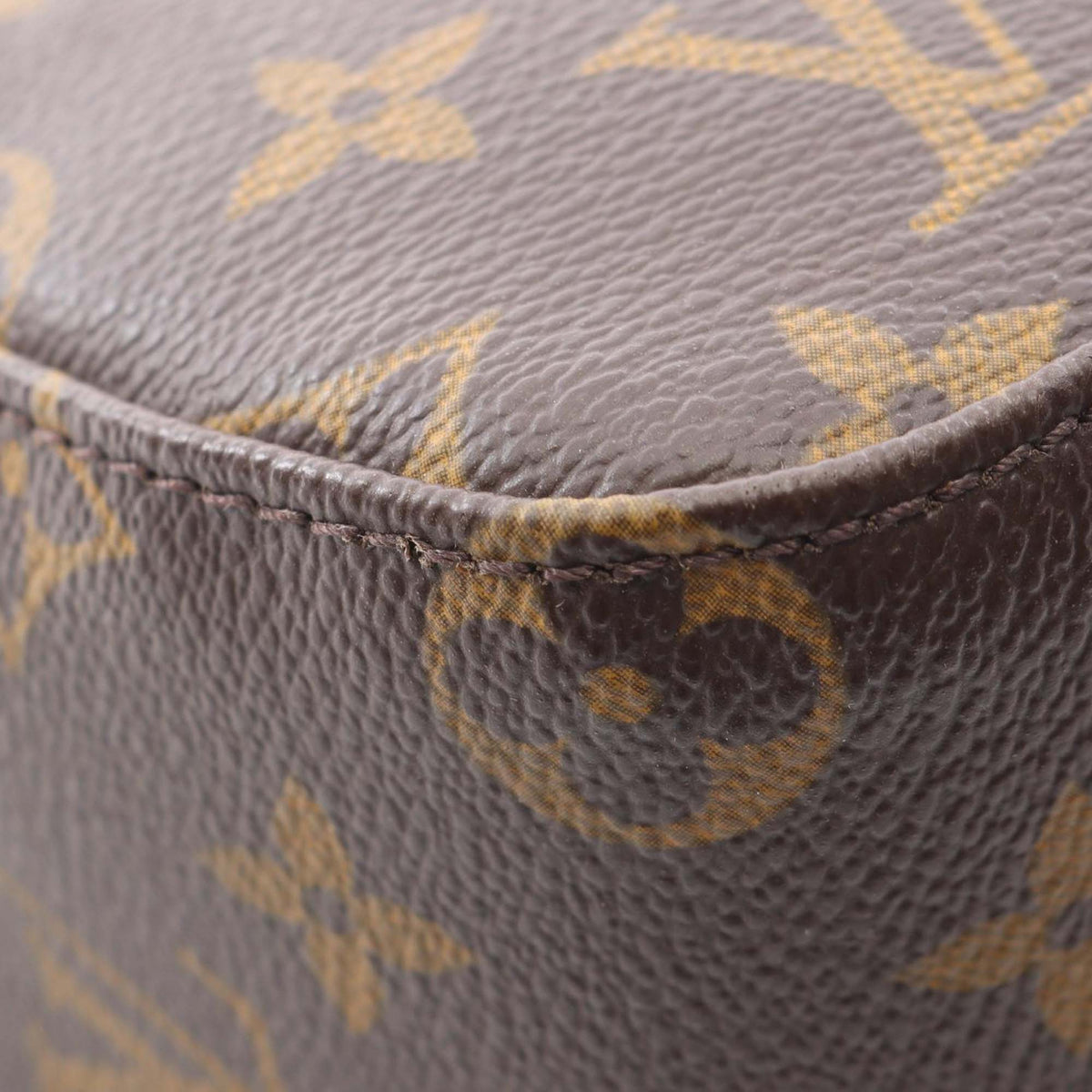 Louis Vuitton Monogram Looping MM