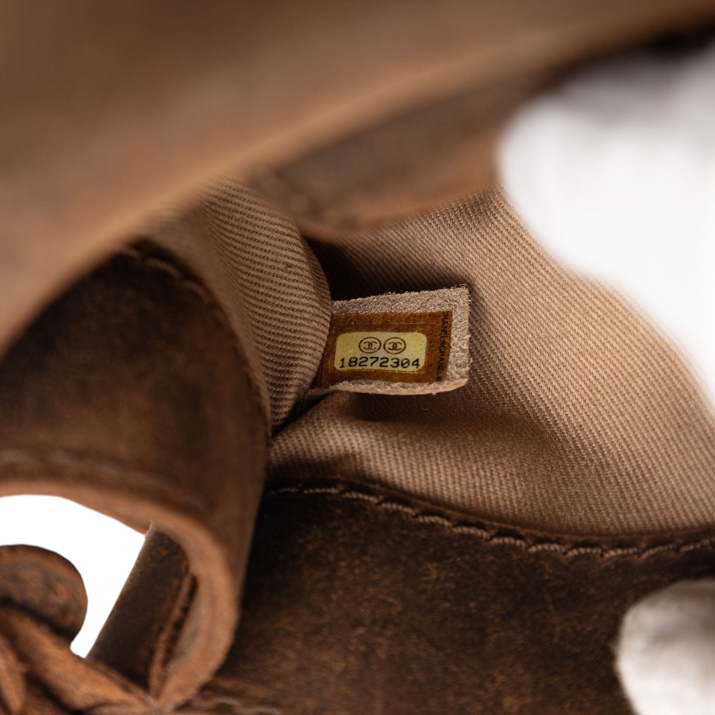Paris-Edinburgh Mini Nubuck Highlander Flap