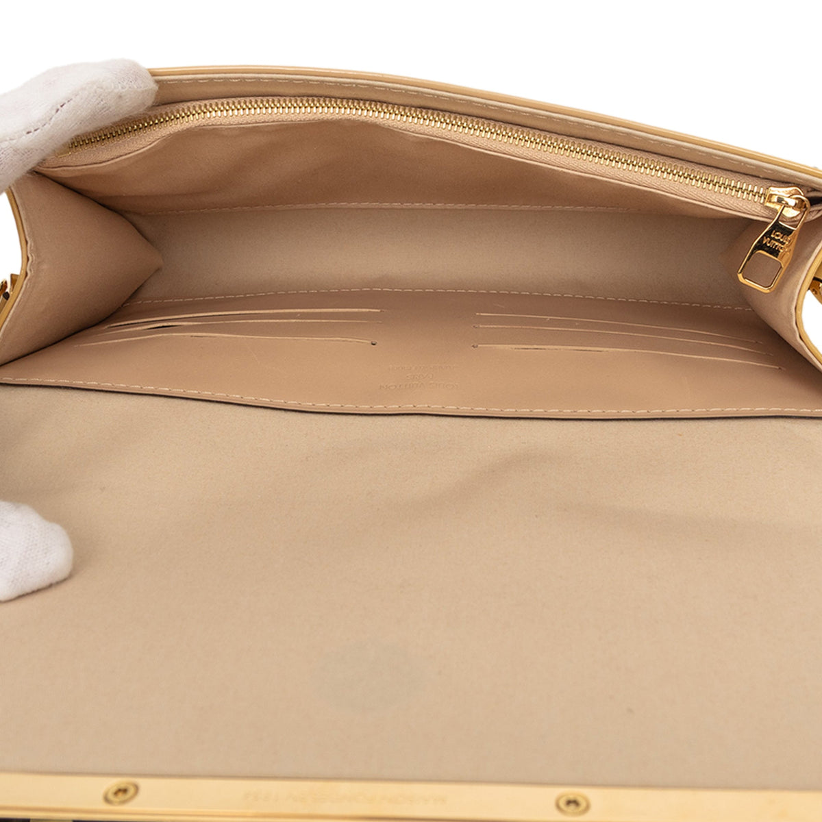 Louis Vuitton Monogram Vernis Ana