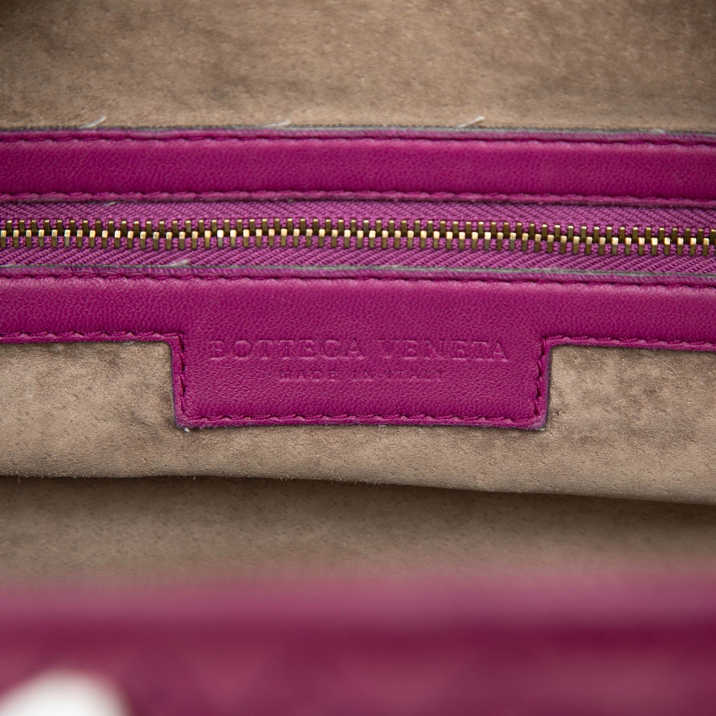 Bottega Veneta Nappa Intrecciato Montaigne Boston Bag