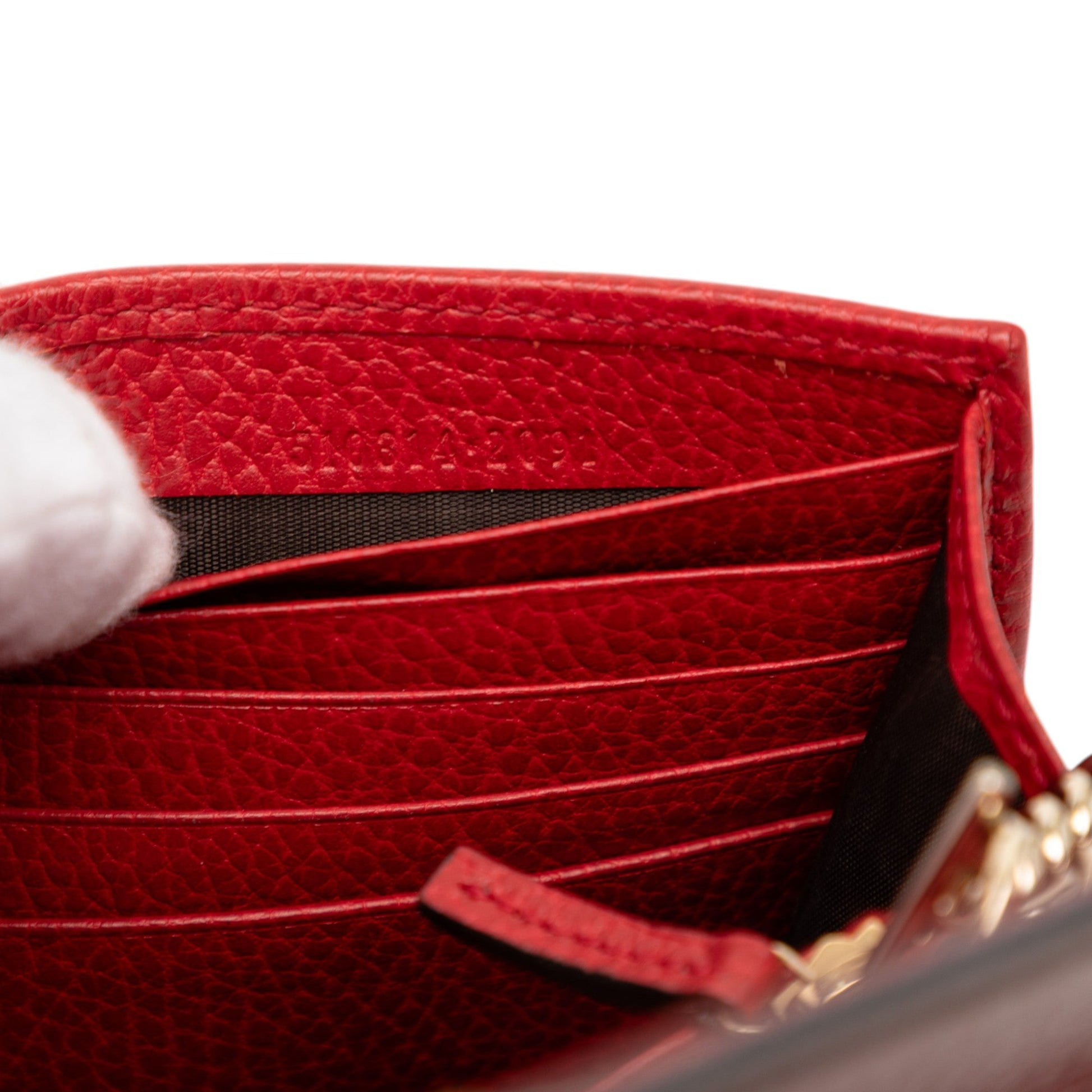 Gucci Dollar Calfskin Interlocking G Wallet on Chain
